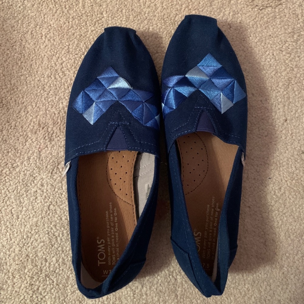 Toms
